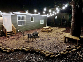 Cozy City Bungalow-Near Airport 2min Drive
